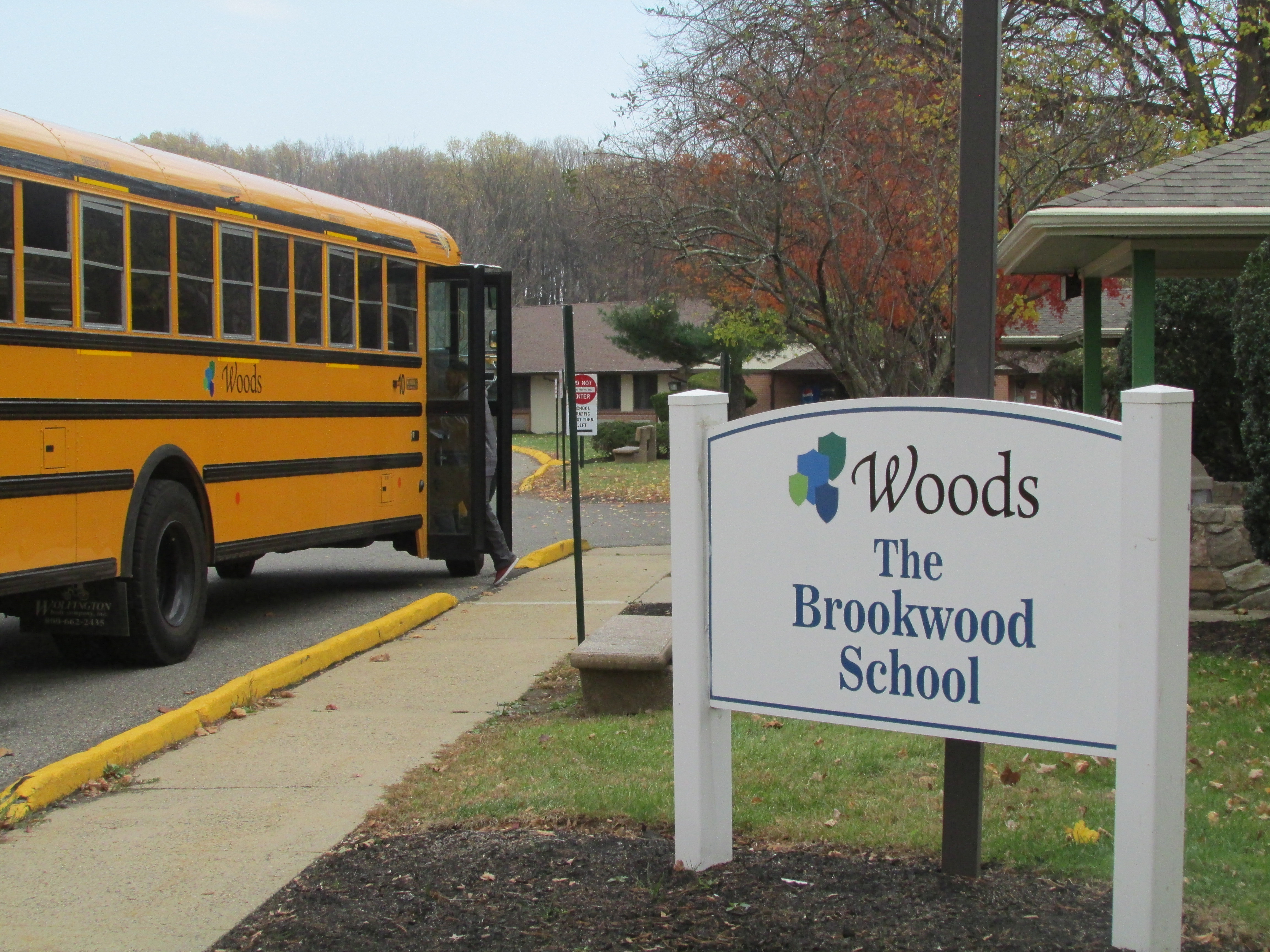 brookwood-school-outside